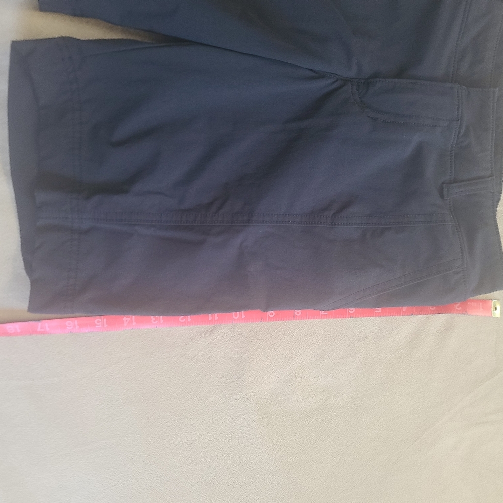 Athleta Womens Shorts sz 6, Black - Picture 6 of 13